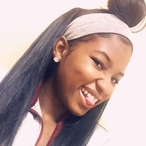 Meet your Posher, Kiyra